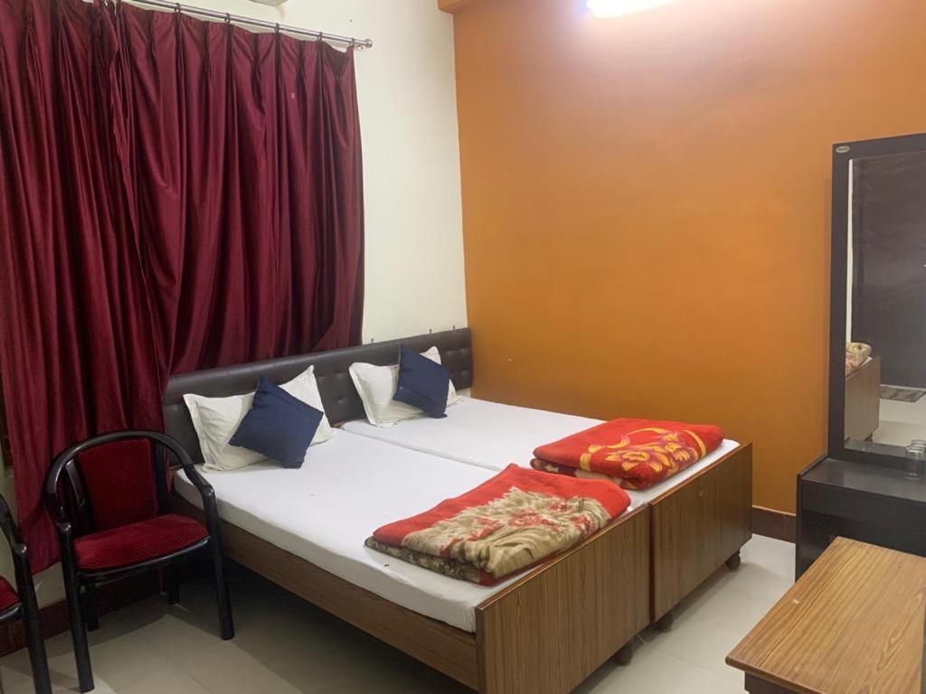 Kakarmatha Narendra Guest House מראה חיצוני תמונה