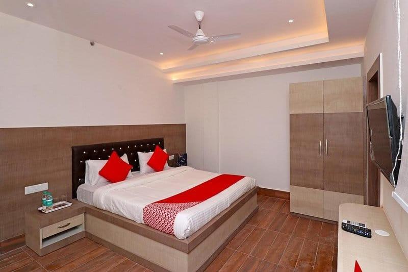 Kakarmatha Narendra Guest House מראה חיצוני תמונה